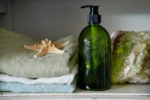 Load image into Gallery viewer, Apothecary Glass Bottle Pump