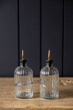 Load image into Gallery viewer, Olive Oil & Vinegar Glass Scallop Fluted Bottles