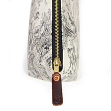 Load image into Gallery viewer, Cream & Coal Toile Zipper Travel Clutch