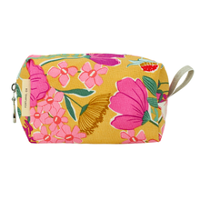 Load image into Gallery viewer, The Small Dopp Kit: Cream Floral / Small