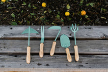 Load image into Gallery viewer, Triangle Hoe: Walnut/Black