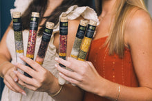 Load image into Gallery viewer, Layered Soaking Bath Salts - Bee Clear Minded-2oz Glass Vial