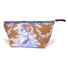 Load image into Gallery viewer, Oak & Ink Toile Travel Clutch