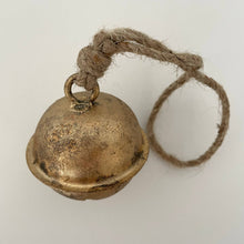Load image into Gallery viewer, 2 1/2" cross-cut sleigh jingle brass finish bell jute hanger