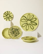 Load image into Gallery viewer, Amalfi Service Charger Plate Lime - 12.6" Diameter
