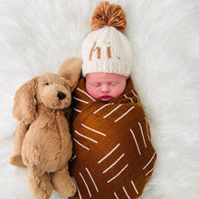 Load image into Gallery viewer, Hi. Pecan Hand Knit Beanie Hat Baby &amp; Kids: M (6-24 months)
