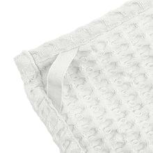 Load image into Gallery viewer, Big Waffle Wash Cloth (3 pack)- Natural white: 100% GOTS certified organic cotton / 25 x 40 cm/ 9.8 x 15.7&quot;

