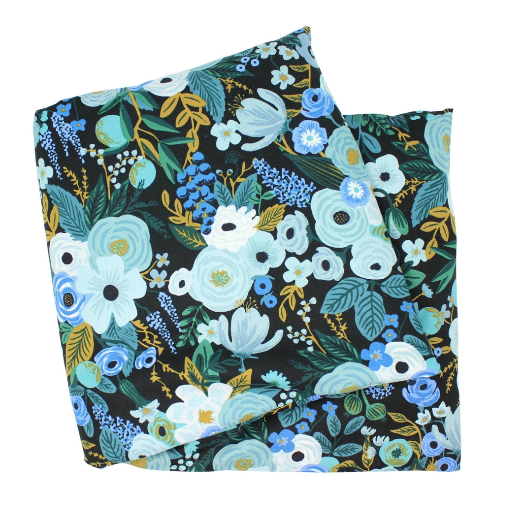 Large Heat Wrap: Blue Garden Party / Lavender