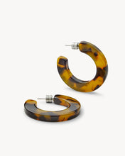 Load image into Gallery viewer, Kate Hoops in Classic Tortoise
