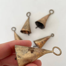 Load image into Gallery viewer, Rustic tin cone shaped brass bell jute holiday garland
