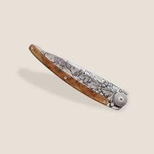 Load image into Gallery viewer, Deejo - Juniper Wood / Grand Cru
