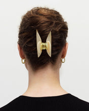 Load image into Gallery viewer, Midi Heirloom Claw in Tortoise Checker
