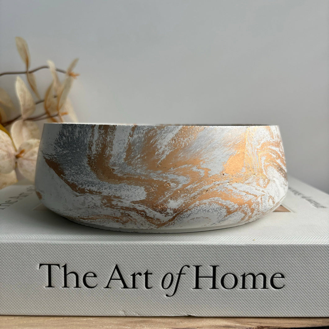 Daza - Decorative Concrete Bowl | Centerpiece Bowl : Off-White Gold & Silver