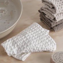 Load image into Gallery viewer, Big Waffle Wash Cloth (3 pack)- Natural white: 100% GOTS certified organic cotton / 25 x 40 cm/ 9.8 x 15.7&quot;
