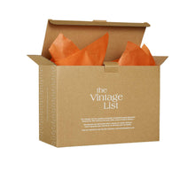 Load image into Gallery viewer, A Pair of Crystal Martini Glasses with Stars Design
