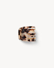 Load image into Gallery viewer, Mini Claw in Ash Blonde Tortoise
