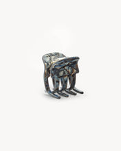 Load image into Gallery viewer, Mini Claw in Blue Horn
