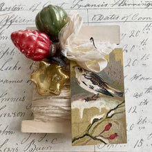 Load image into Gallery viewer, Gift Wrap Set -  Yellow Bird
