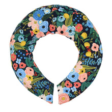 Load image into Gallery viewer, Aromatherapy Heat &amp; Cold Neck Wrap: 432 | Bee / Lavender
