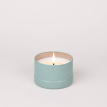 Load image into Gallery viewer, PawsON Pet Odor Neutralizing Candle: Lavender &amp; Honey
