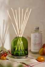 Load image into Gallery viewer, Linnea Heirloom Tomato Reed Diffuser Kit
