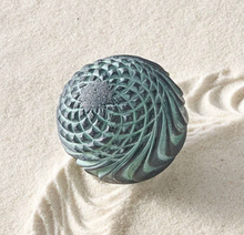 Load image into Gallery viewer, Olander Earthworks Sphere Bloom
