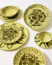 Load image into Gallery viewer, Amalfi Service Charger Plate Lime - 12.6" Diameter
