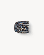 Load image into Gallery viewer, Mini Claw in Blue Horn

