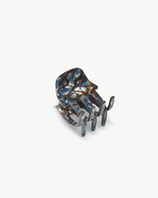 Load image into Gallery viewer, Mini Claw in Blue Horn
