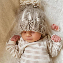Load image into Gallery viewer, Hi. Pebble Brown Hand Knit Beanie Hat Baby &amp; Kids: M (6-24 months)
