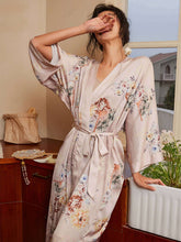 Load image into Gallery viewer, Folding Fan Kimono Robe: Champagne / One Size Fits from S to XL
